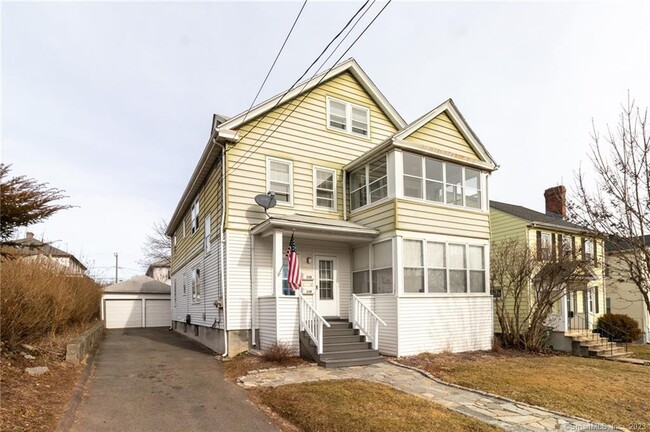 Photo - 112 Thomas St