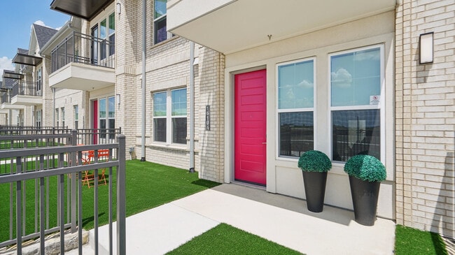 Photo - Village at Lexington Ranch