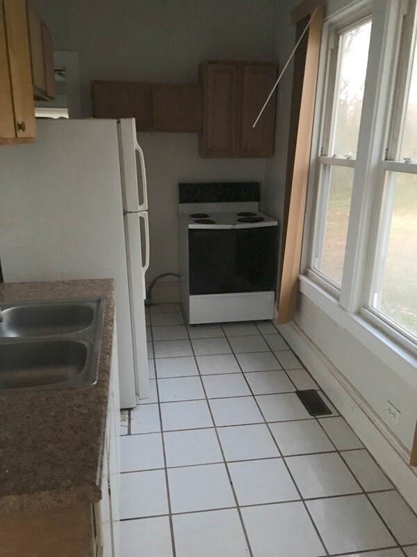 Photo - 906 Oval St