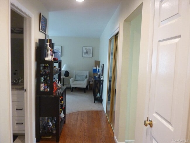 Photo - 143 Parkside Dr