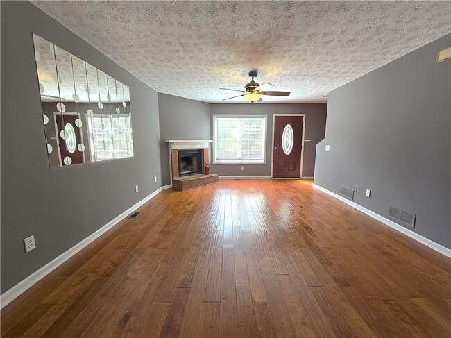 Photo - 117 Davis Mill Ct