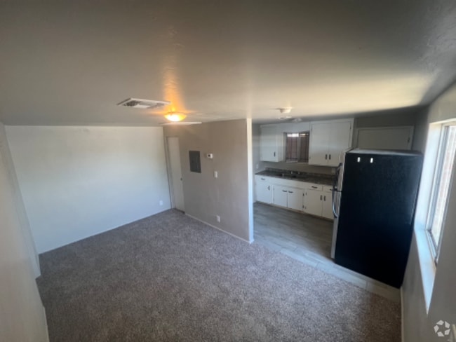 Building Photo - 308 W Irvington Rd Rental