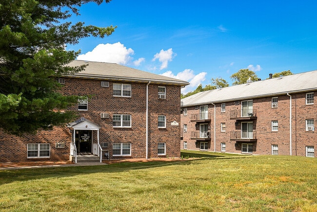 Photo - Heritage Gardens