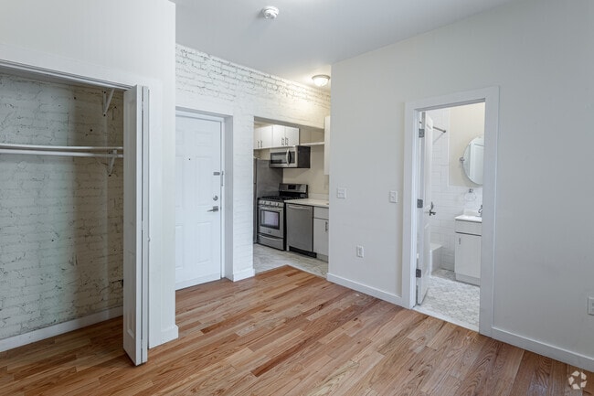 1BA, 1BR - 231 SF - Bedroom/Kitchen/Bathroom