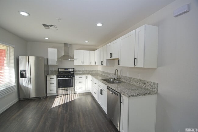 Photo - 626 Valley Rd Unit 202