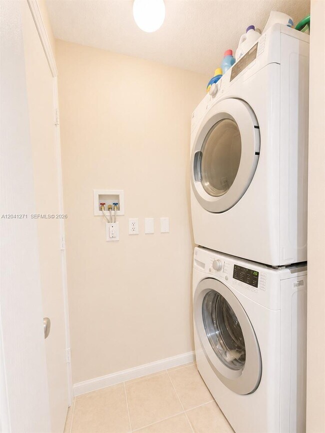 Photo - 6670 NW 114th Ave Unit 603