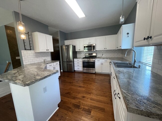 Photo - Home For Rent Papillion