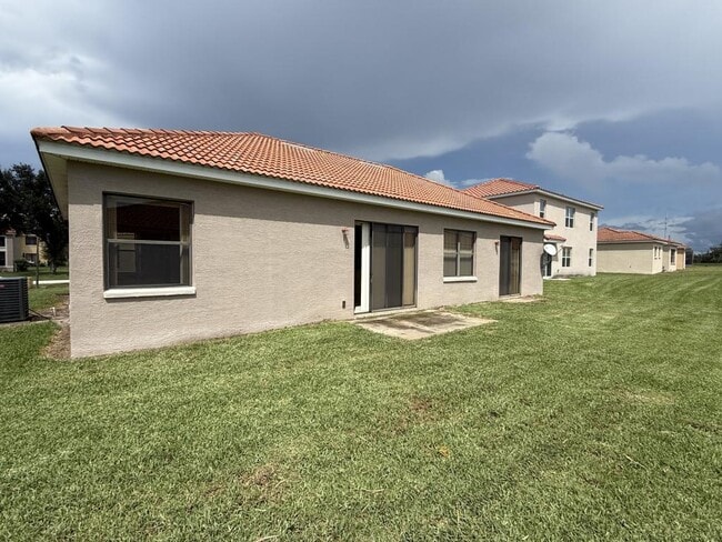 Photo - 439 Caraway Dr
