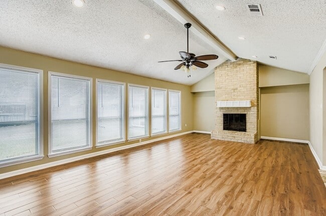 Photo - 15710 Sandy Hill Dr