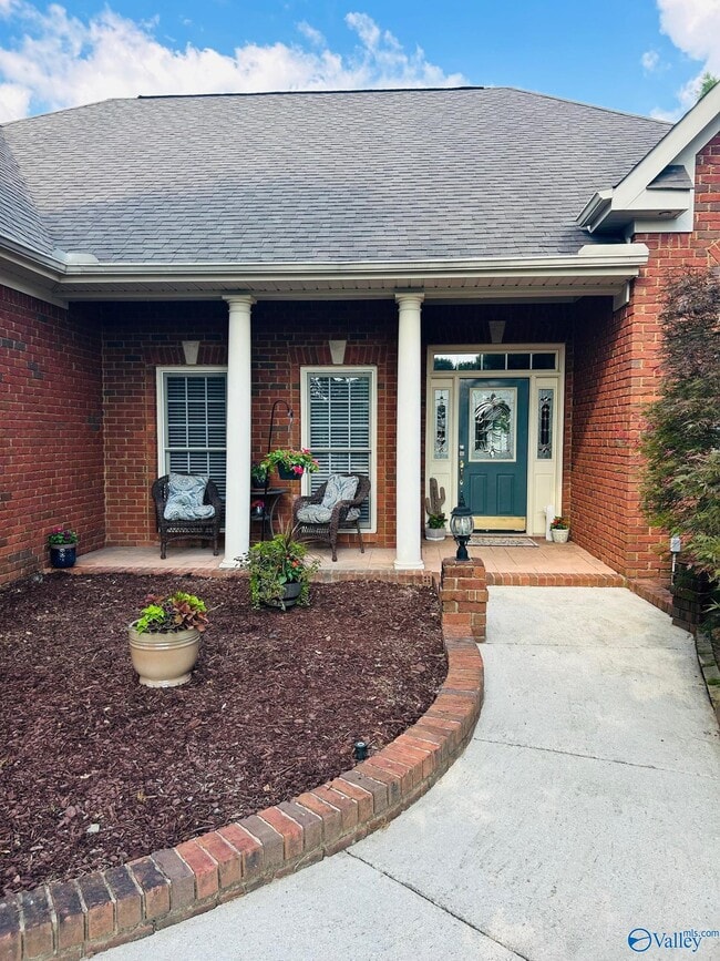 Photo - 115 Misty Hollow Way