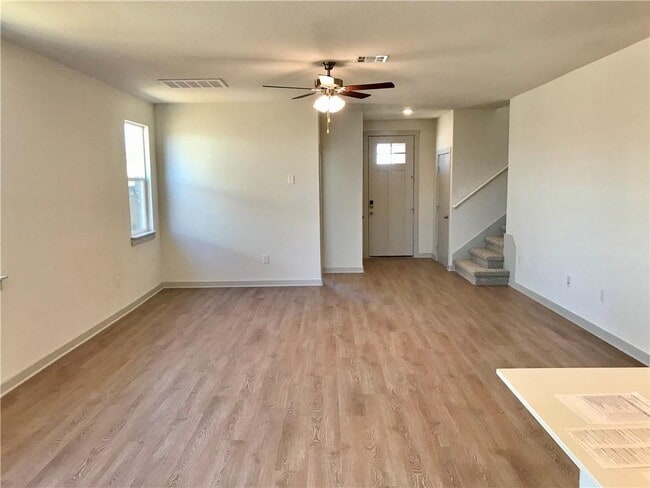Photo - 14204 Mcarthur Dr