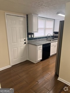 Building Photo - 2136 Golfview Dr SE Rental