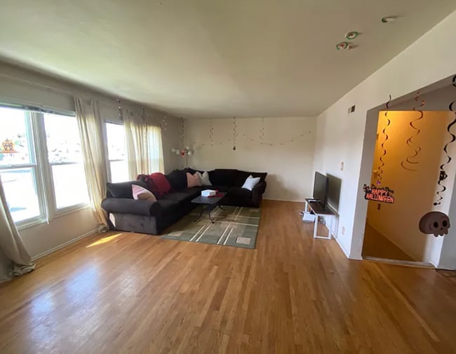 Photo - 5071-5073 55th St Unit 5071 55th St