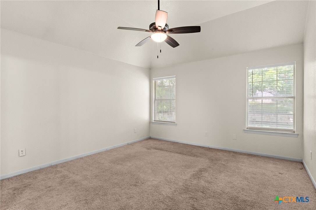 Photo - 714 Silver Creek Dr