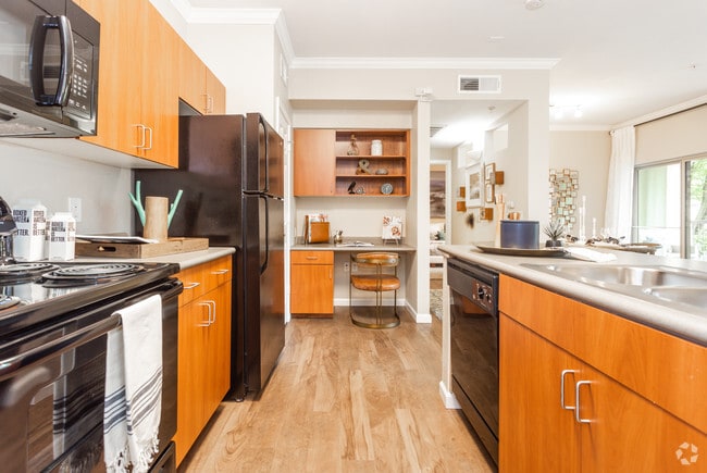 1HAB,1BA-A2 - The Lodge At Napa Junction