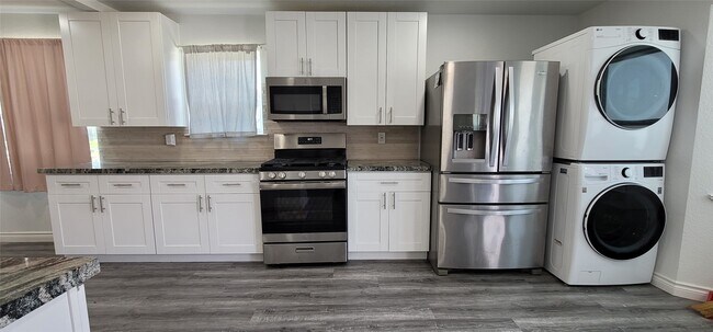 Photo - 13810 Overbrook Ln