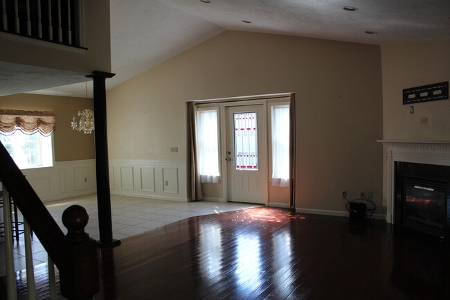 Open Concept Dining/Living Room - 11B Abigail Dr