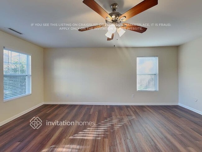 Photo - 233 Aershire Ct