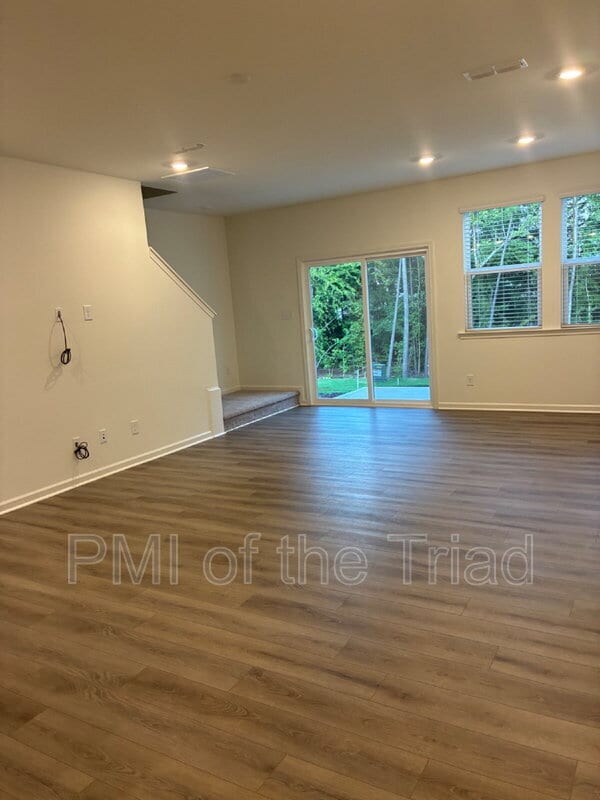 Photo - 182 Parker Ln