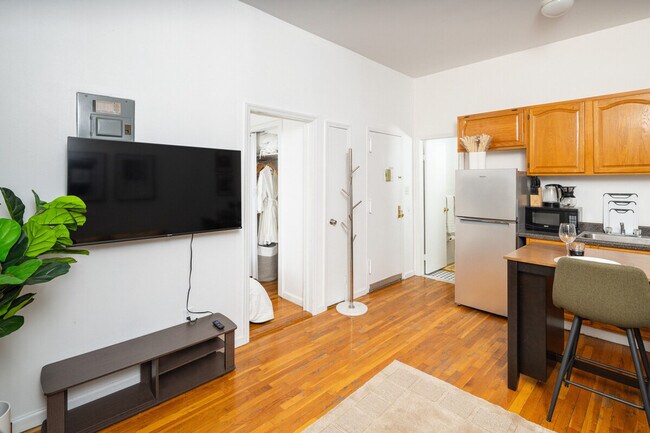 Photo - 754 Union St Unit SI ID1032142P