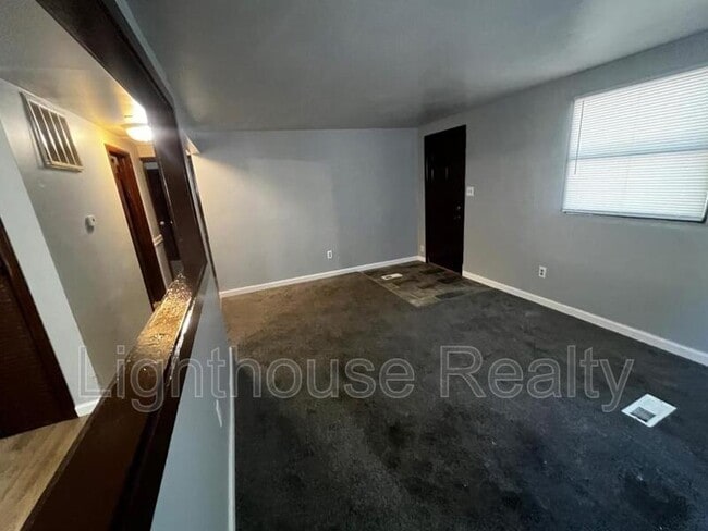 Photo - 33 McKinley Ave