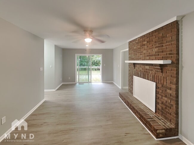 Photo - 4620 Hickory Grove Rd