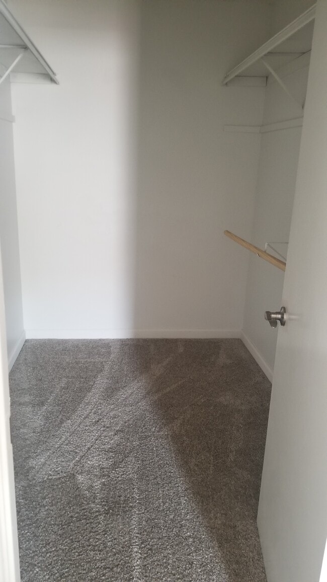 Main bedroom closet - 7910 E Camelback Rd Unit 301