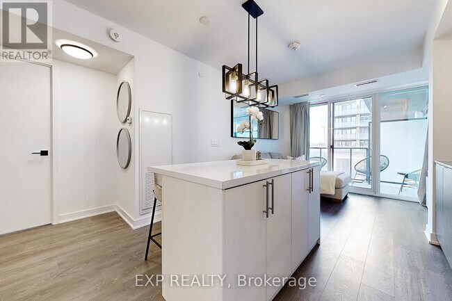 Photo - 36 Zorra St Unité 330