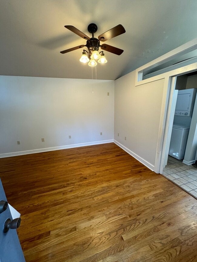 Photo - 3275 Ivanhoe St Unit 3