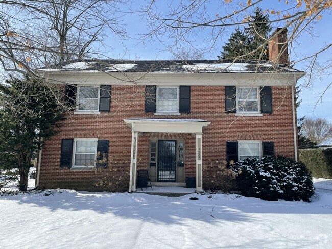 Building Photo - 1952 Fontaine Rd Rental