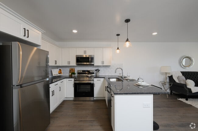 1BR, 1BA - 682SF Kitchen