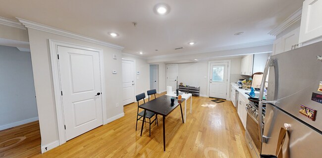 Photo - 62 Gordon St Unit 2