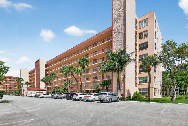 Building Photo - 14527 Bonaire Blvd Unit 702 Rental