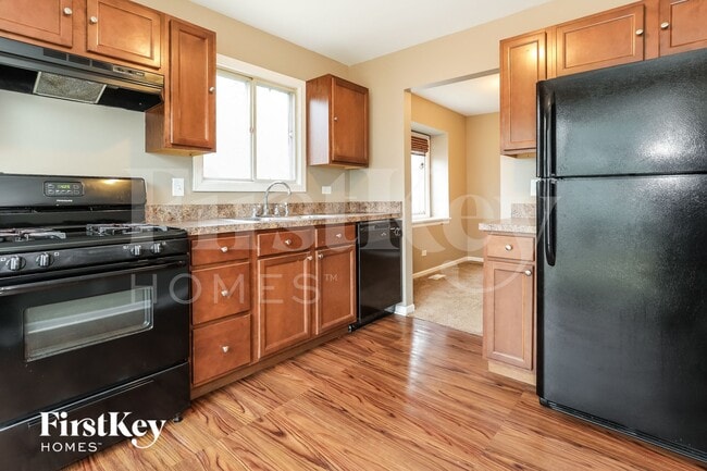 Photo - 1405 Middlebury Dr