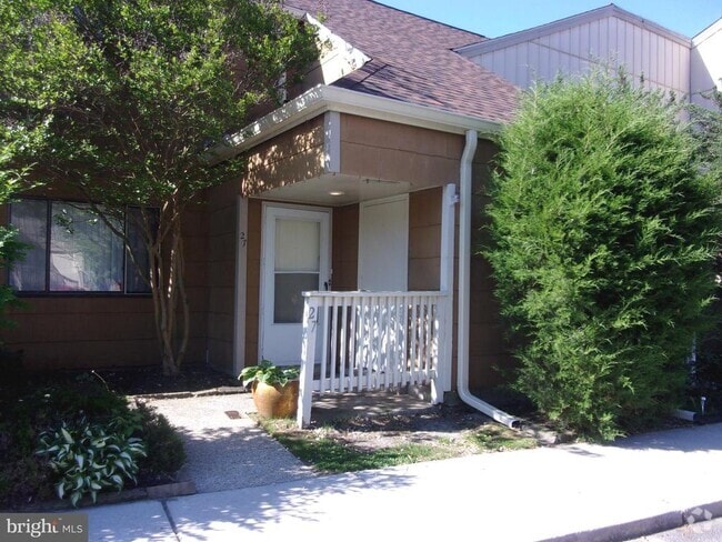 Building Photo - 27 Chiswick Dr Rental