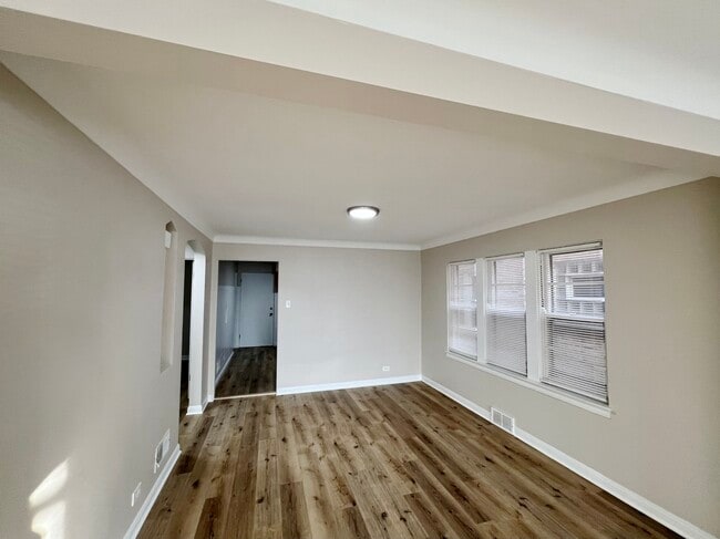 Photo - 1515 Maple Ave Unit 1