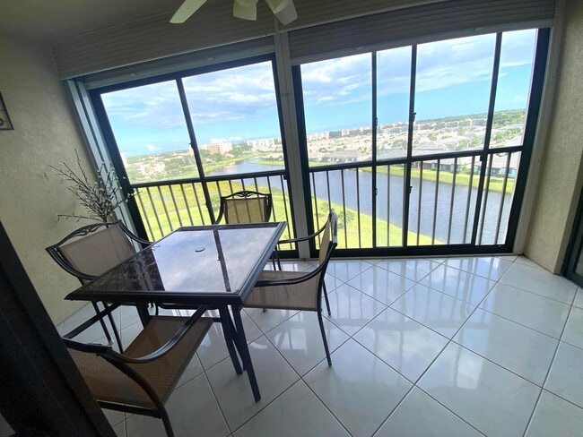 Building Photo - 14426 Amberly Ln Unit 808