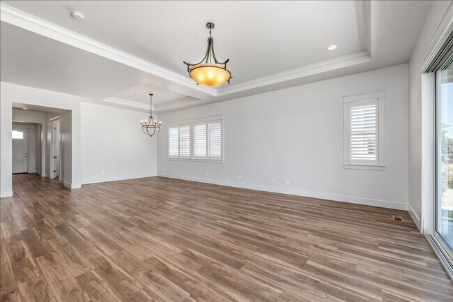 Photo - LEGACY WATERFRONT OASIS: Luxurious, Single...