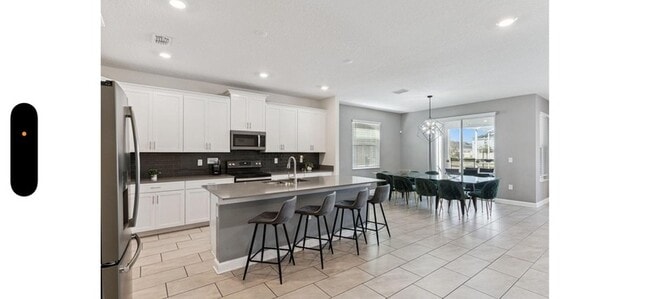 Photo - 830 Sticks St