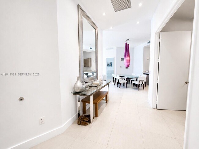 Photo - 15901 Collins Ave Unit 4303