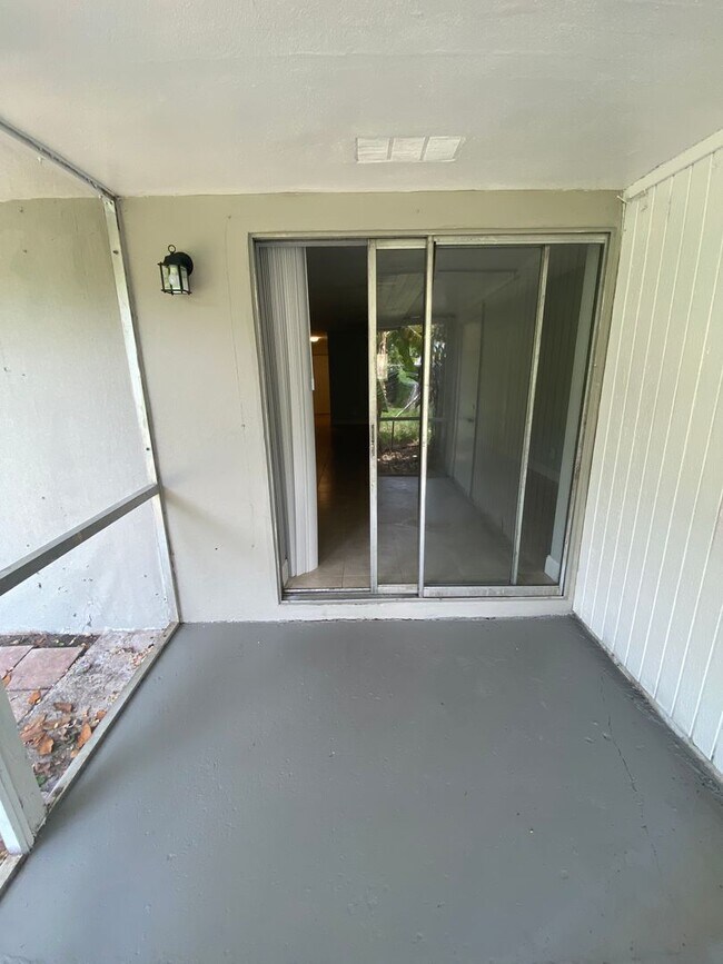 Photo - 4327-4329 Cocoanut Road Apartamento Unidad 4327