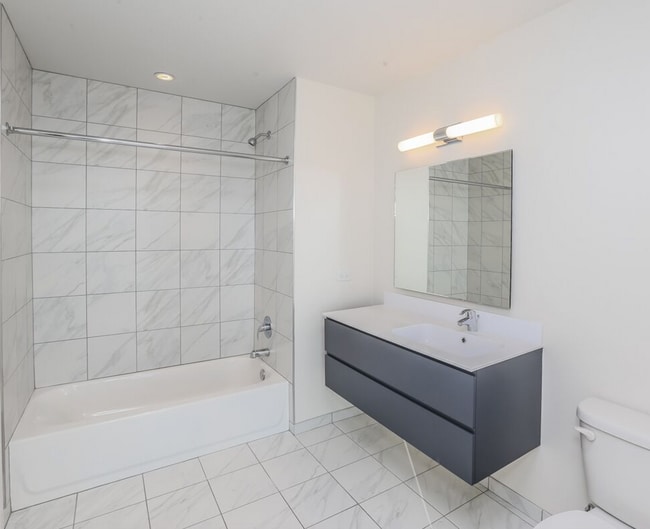 Photo - 737 N La Salle Dr Unit 2902