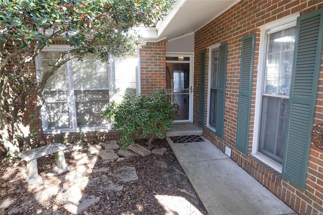 Photo - 2043 Hazel Hedge Ln