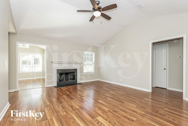 Photo - 869 Maricopa Dr