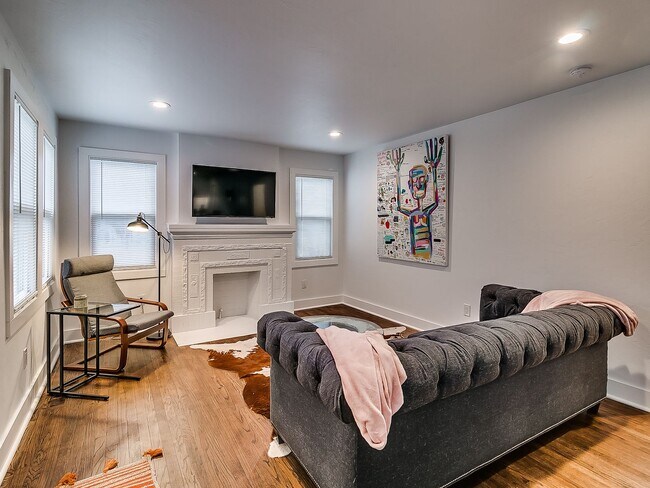 Photo - Heart of Plaza District Unidad #2