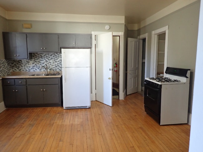 Photo - 2816 N Fratney St Unit 2