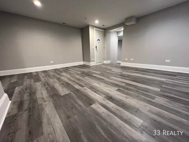 Building Photo - 131.5 Clinton-G Unit G Rental