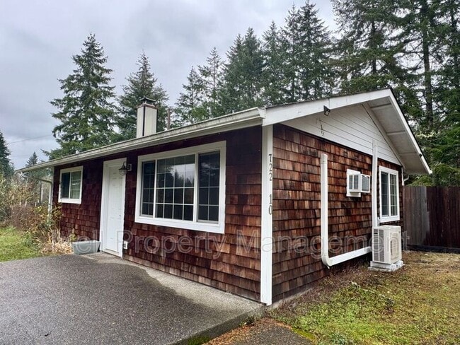 Building Photo - 10 Campfire Ct