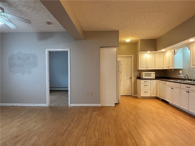 Photo - 16 Clifton St