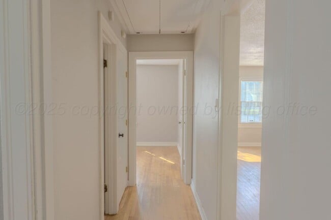 Photo - 1312 N Russell St